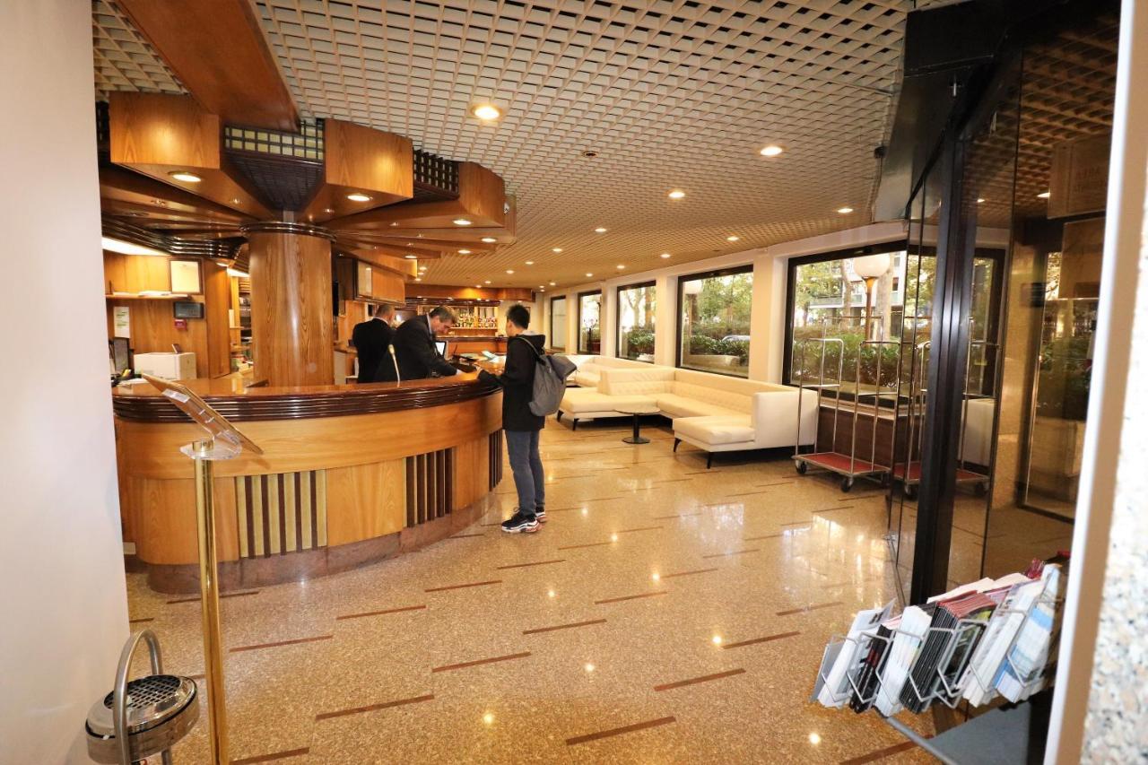 Hotel Domenichino Milão Exterior foto